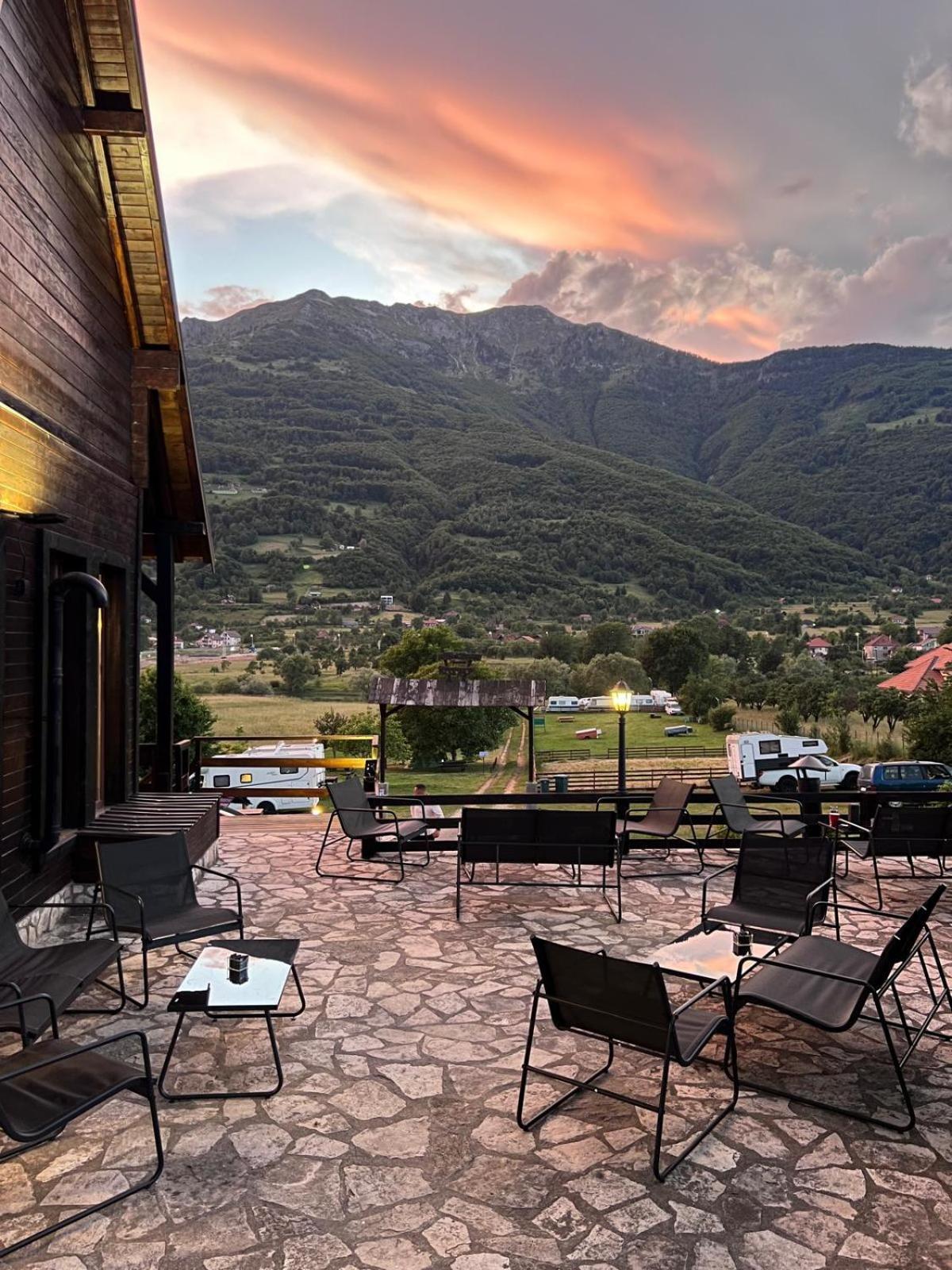 Camp Hotel Lake Views Plav Extérieur photo